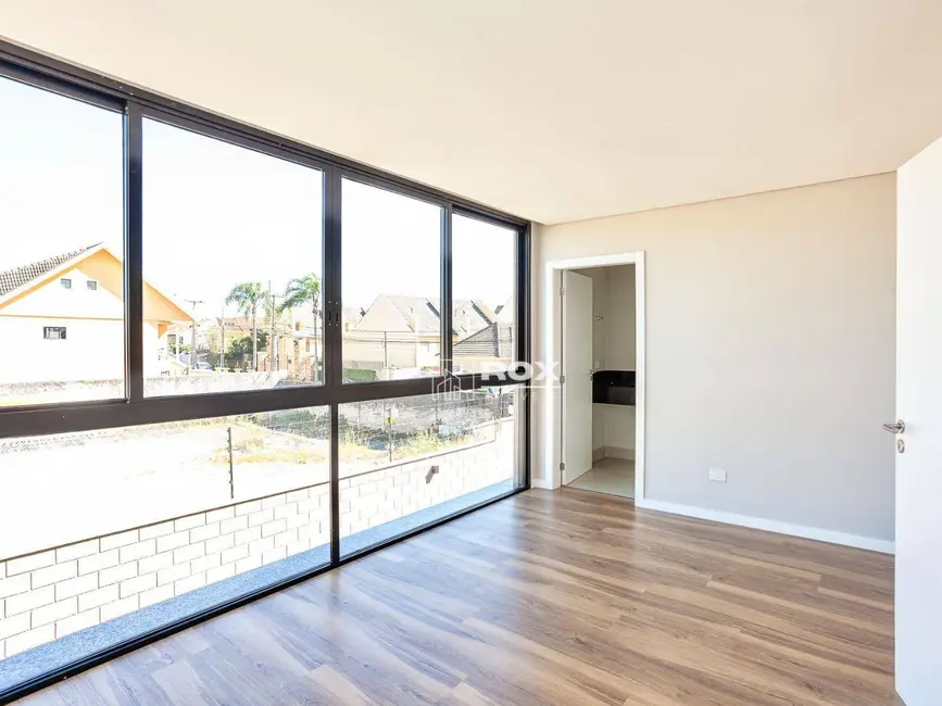 Foto 2 de Sobrado com 3 quartos para alugar, 118m2 em Santa Felicidade, Curitiba - PR