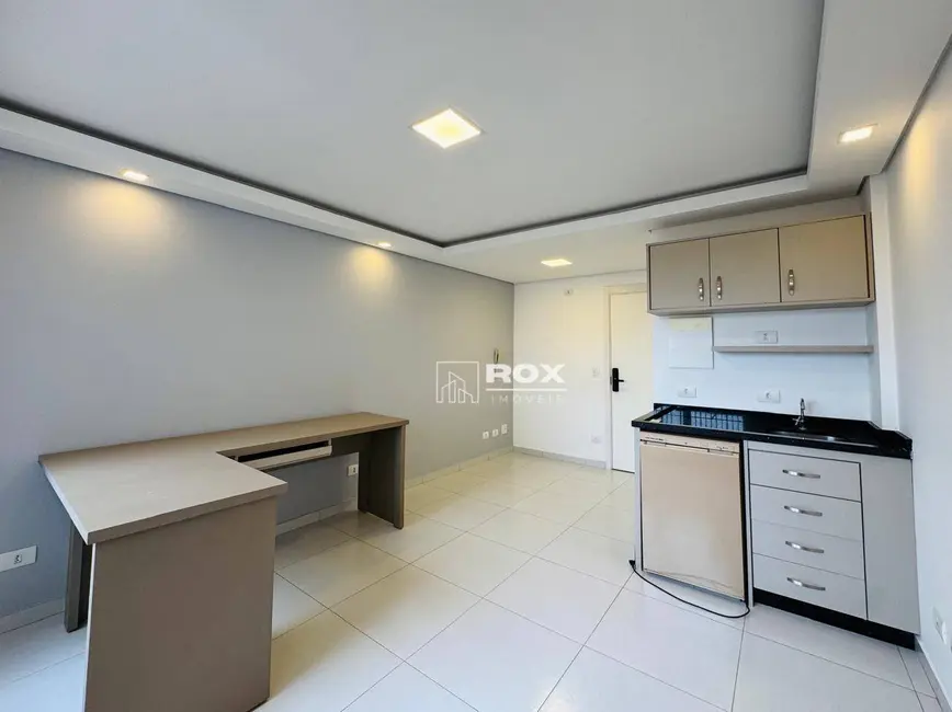 Sala Comercial para alugar, 32m2 em Centro, Curitiba - PR - imagem 4 Foto 4 de Sala Comercial para alugar, 32m2 em Centro, Curitiba - PR