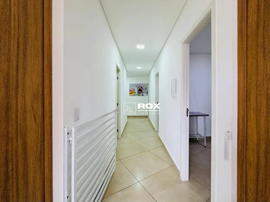 Loja à venda, 150m2 em Santa Felicidade, Curitiba - PR - imagem 8 Foto 8 de Loja à venda, 150m2 em Santa Felicidade, Curitiba - PR