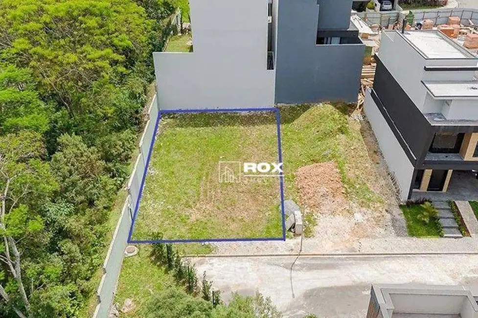 Foto 1 de Terreno / Lote à venda, 234m2 em Campo Comprido, Curitiba - PR