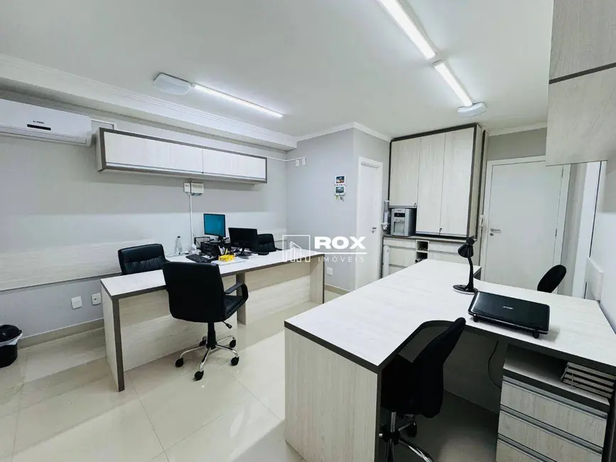 Foto 2 de Sala Comercial à venda, 82m2 em Bigorrilho, Curitiba - PR