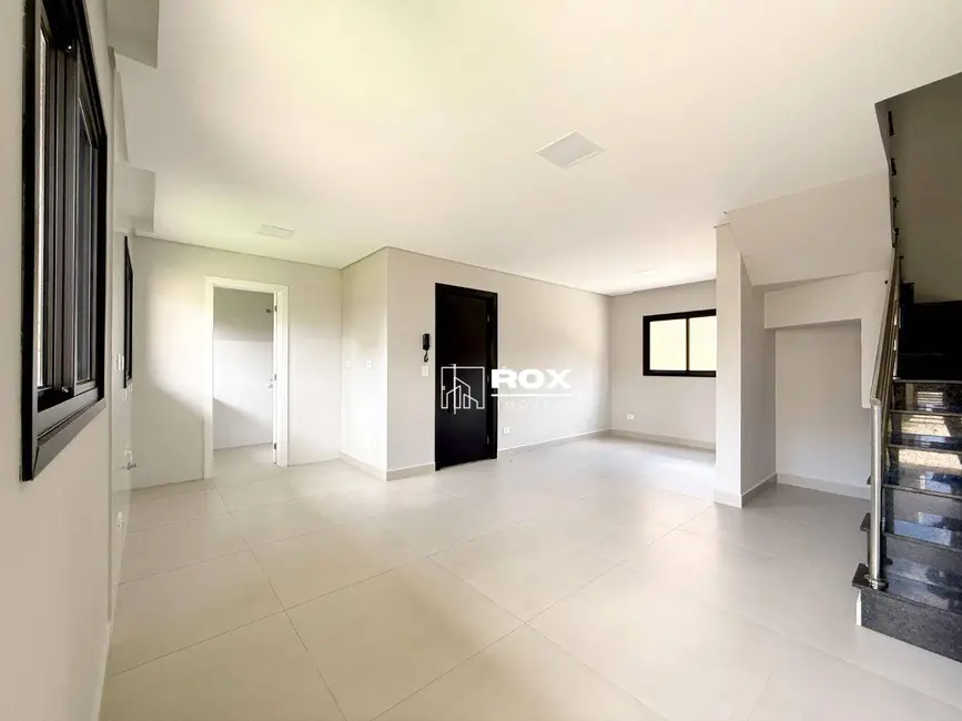 Foto 6 de Sobrado com 3 quartos para alugar, 91m2 em Santa Felicidade, Curitiba - PR