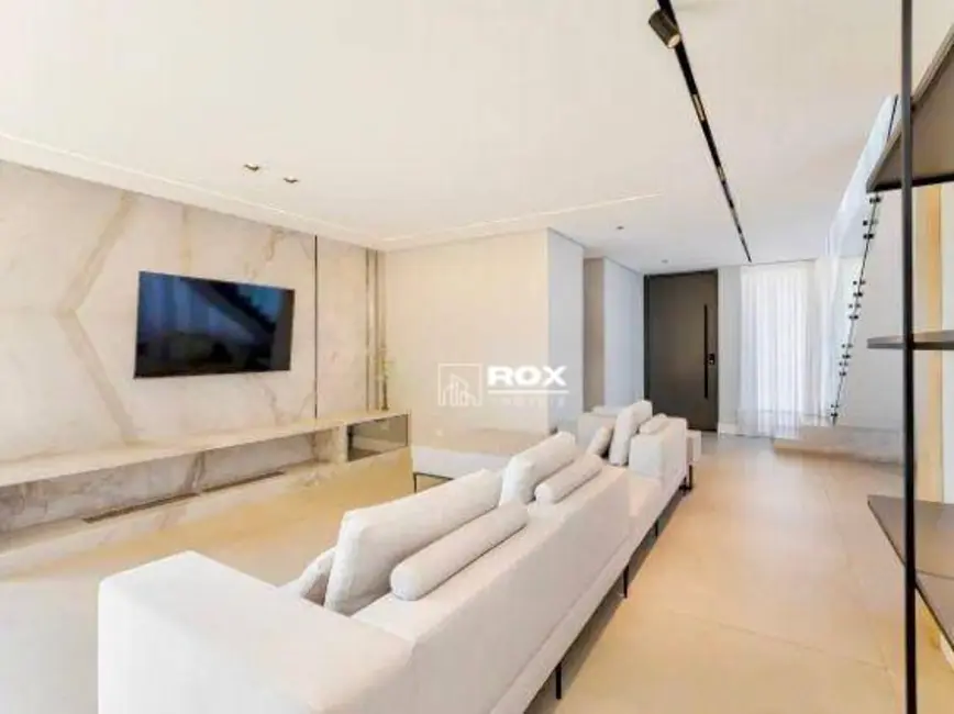 Casa de Condomínio com 3 quartos à venda, 300m2 em Tingui, Curitiba - PR - imagem 9 Foto 9 de Casa de Condomínio com 3 quartos à venda, 300m2 em Tingui, Curitiba - PR