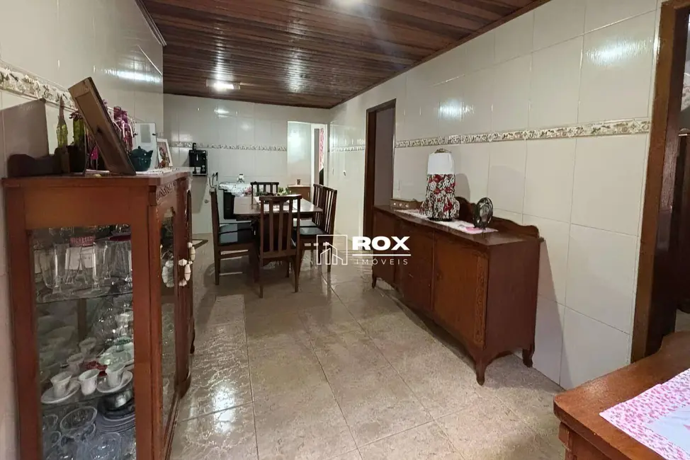 Foto 4 de Casa com 3 quartos à venda, 200m2 em Capão da Imbuia, Curitiba - PR