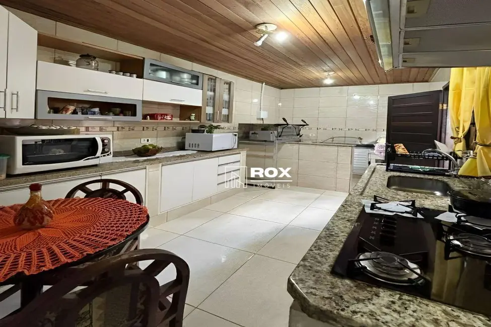 Foto 3 de Casa com 3 quartos à venda, 200m2 em Capão da Imbuia, Curitiba - PR