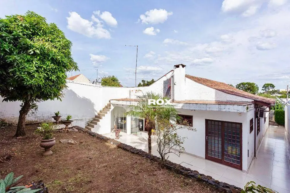 Foto 3 de Casa com 3 quartos à venda, 362m2 em Hauer, Curitiba - PR
