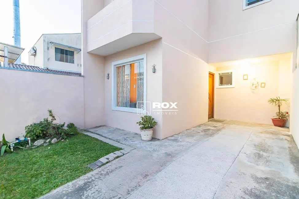 Foto 2 de Sobrado com 3 quartos à venda, 70m2 em Boqueirão, Curitiba - PR