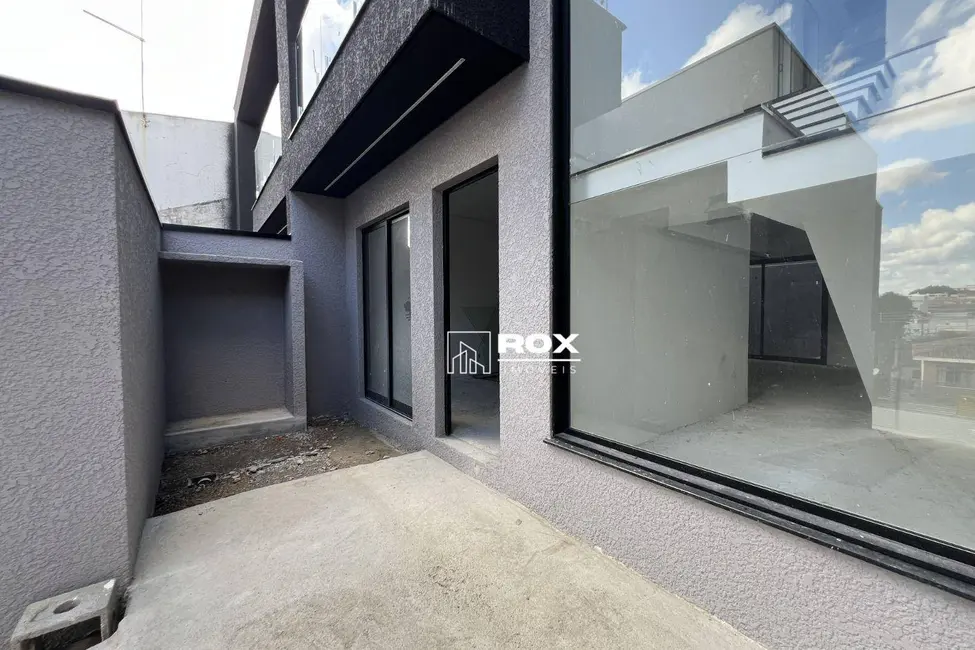 Sobrado com 3 quartos à venda, 133m2 em Xaxim, Curitiba - PR - imagem 8 Foto 8 de Sobrado com 3 quartos à venda, 133m2 em Xaxim, Curitiba - PR