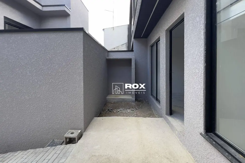 Sobrado com 3 quartos à venda, 133m2 em Xaxim, Curitiba - PR - imagem 9 Foto 9 de Sobrado com 3 quartos à venda, 133m2 em Xaxim, Curitiba - PR