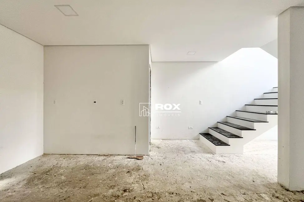Foto 9 de Sobrado com 3 quartos à venda, 107m2 em Xaxim, Curitiba - PR