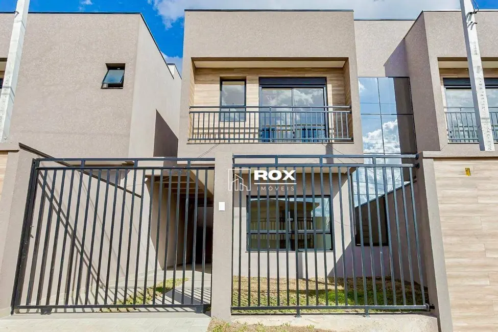 Sobrado com 3 quartos à venda, 111m2 em Lindóia, Curitiba - PR - imagem 1 Foto 1 de Sobrado com 3 quartos à venda, 111m2 em Lindóia, Curitiba - PR