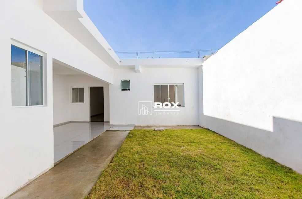 Foto 1 de Casa com 2 quartos à venda, 160m2 em Sítio Cercado, Curitiba - PR