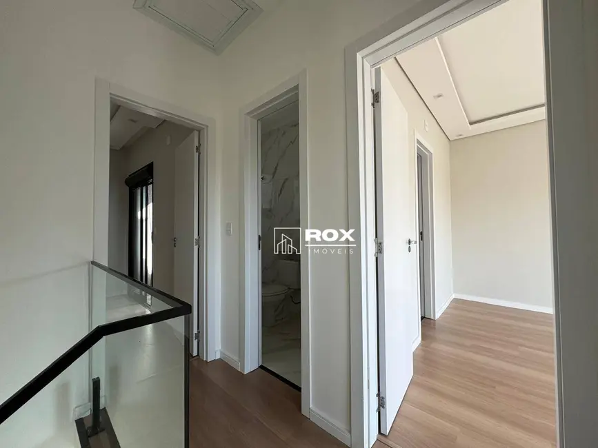 Sobrado com 3 quartos à venda, 103m2 em Alto Boqueirão, Curitiba - PR - imagem 8 Foto 8 de Sobrado com 3 quartos à venda, 103m2 em Alto Boqueirão, Curitiba - PR