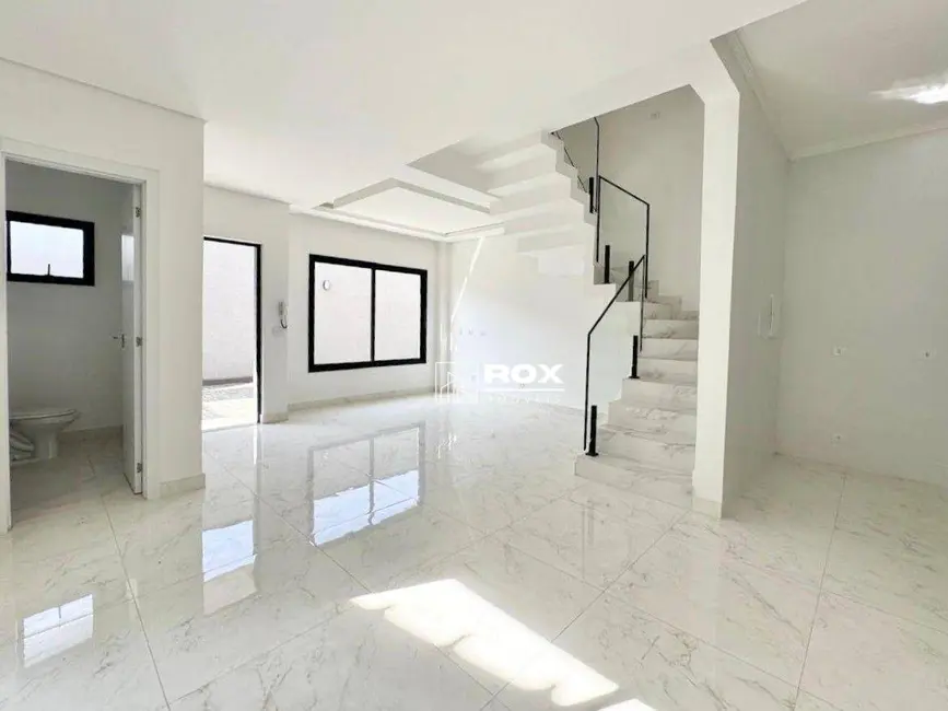 Sobrado com 3 quartos à venda, 103m2 em Alto Boqueirão, Curitiba - PR - imagem 2 Foto 2 de Sobrado com 3 quartos à venda, 103m2 em Alto Boqueirão, Curitiba - PR