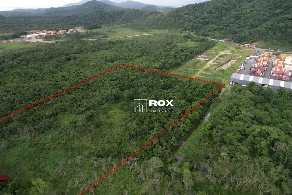Foto 1 de Terreno / Lote à venda, 7500m2 em Itapoa - SC