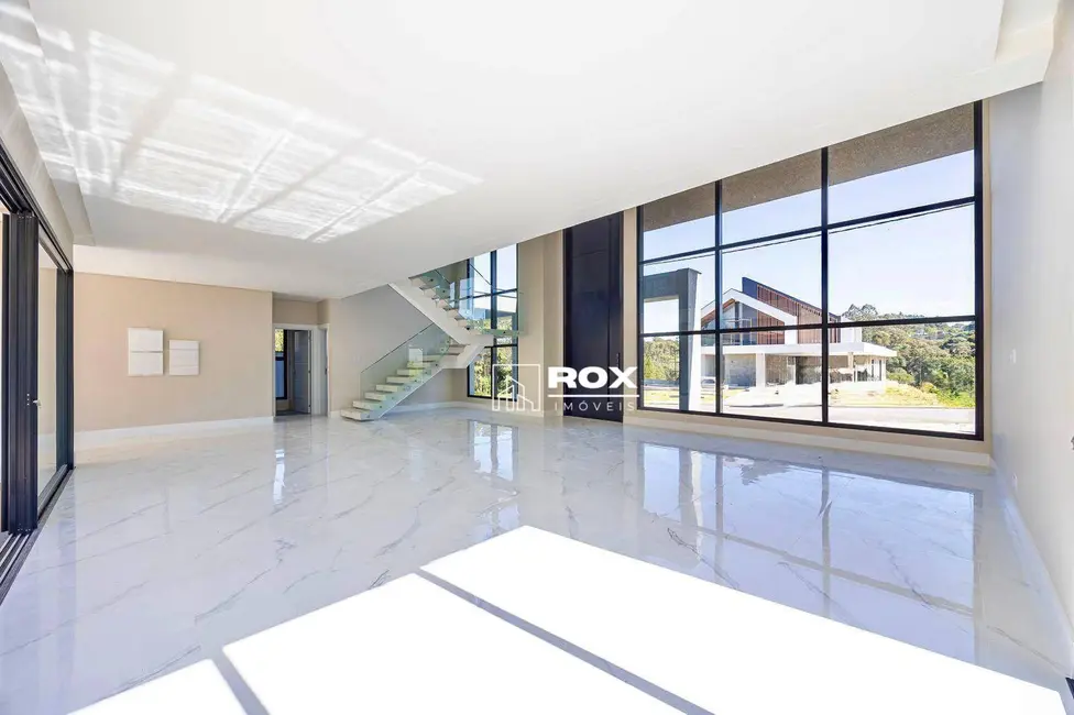 Casa de Condomínio com 4 quartos à venda, 1050m2 em Tanguá, Almirante Tamandare - PR - imagem 5 Foto 5 de Casa de Condomínio com 4 quartos à venda, 1050m2 em Tanguá, Almirante Tamandare - PR