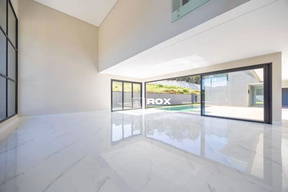 Casa de Condomínio com 4 quartos à venda, 1050m2 em Tanguá, Almirante Tamandare - PR - imagem 4 Foto 4 de Casa de Condomínio com 4 quartos à venda, 1050m2 em Tanguá, Almirante Tamandare - PR