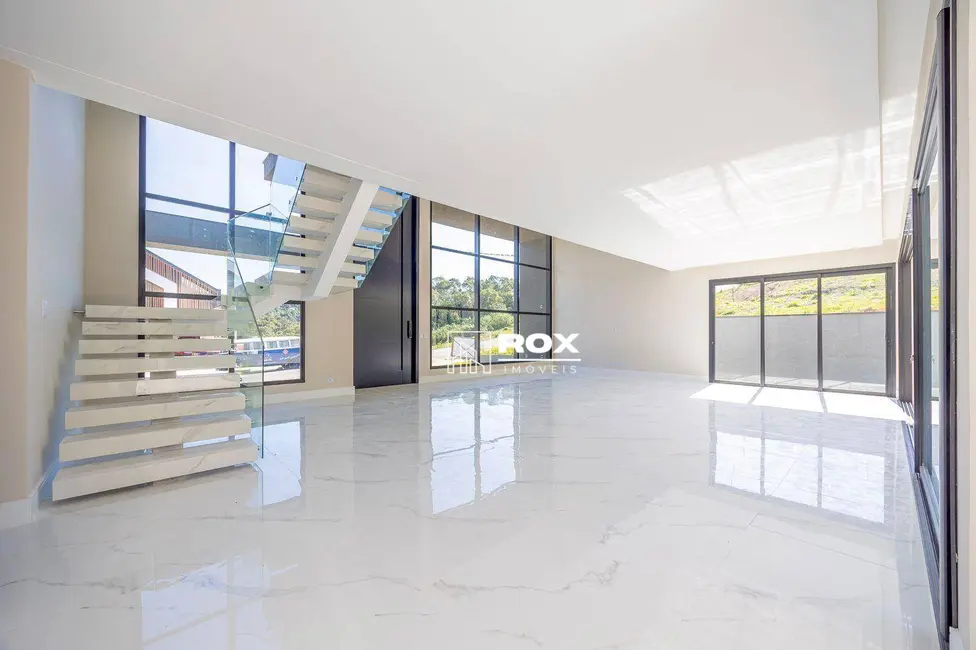 Casa de Condomínio com 4 quartos à venda, 1050m2 em Tanguá, Almirante Tamandare - PR - imagem 7 Foto 7 de Casa de Condomínio com 4 quartos à venda, 1050m2 em Tanguá, Almirante Tamandare - PR