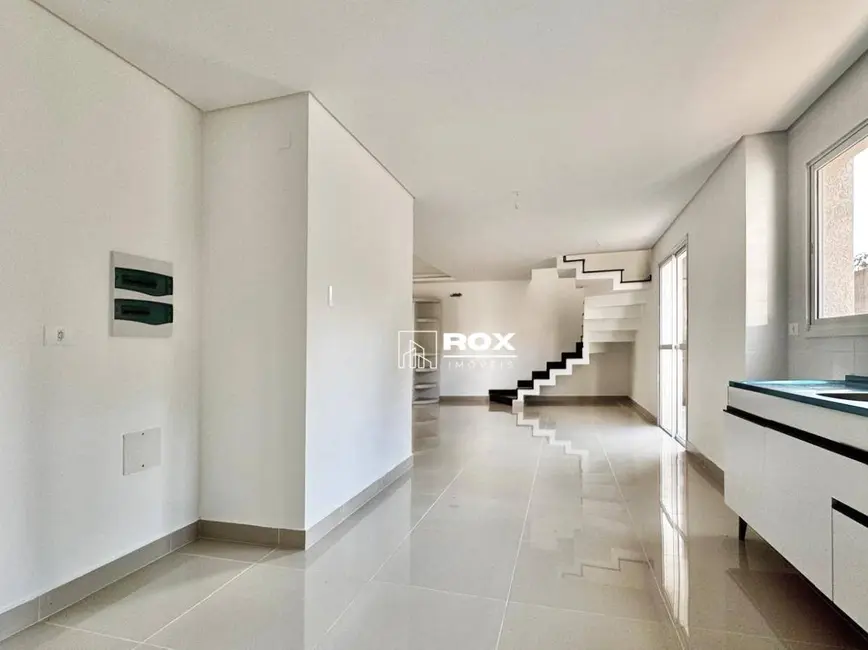 Sobrado com 3 quartos para alugar, 168m2 em Campo Comprido, Curitiba - PR - imagem 8 Foto 8 de Sobrado com 3 quartos para alugar, 168m2 em Campo Comprido, Curitiba - PR