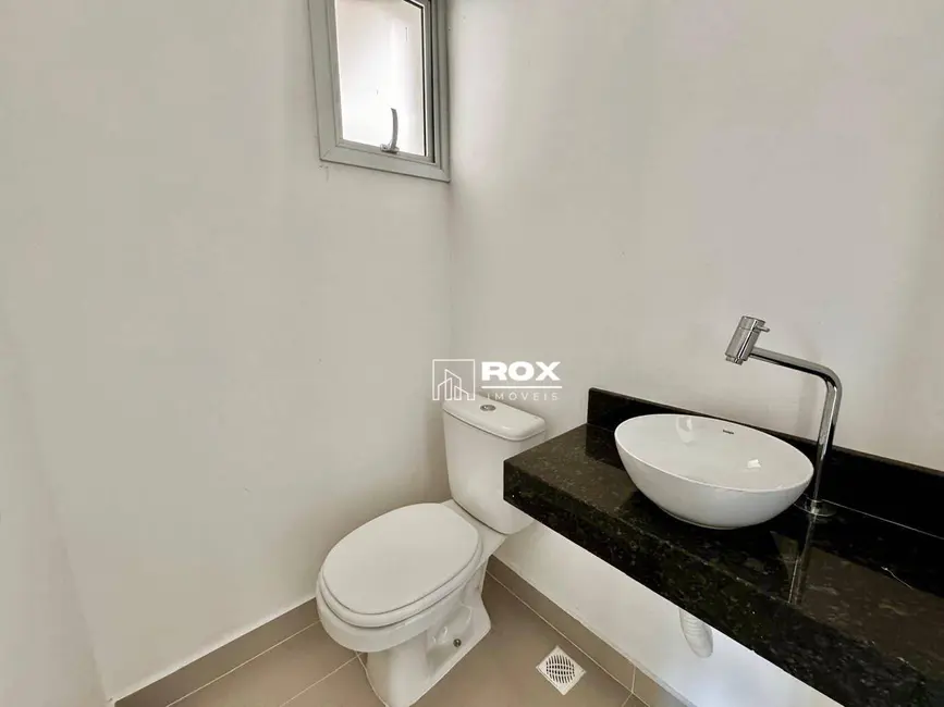 Sobrado com 3 quartos para alugar, 168m2 em Campo Comprido, Curitiba - PR - imagem 5 Foto 5 de Sobrado com 3 quartos para alugar, 168m2 em Campo Comprido, Curitiba - PR