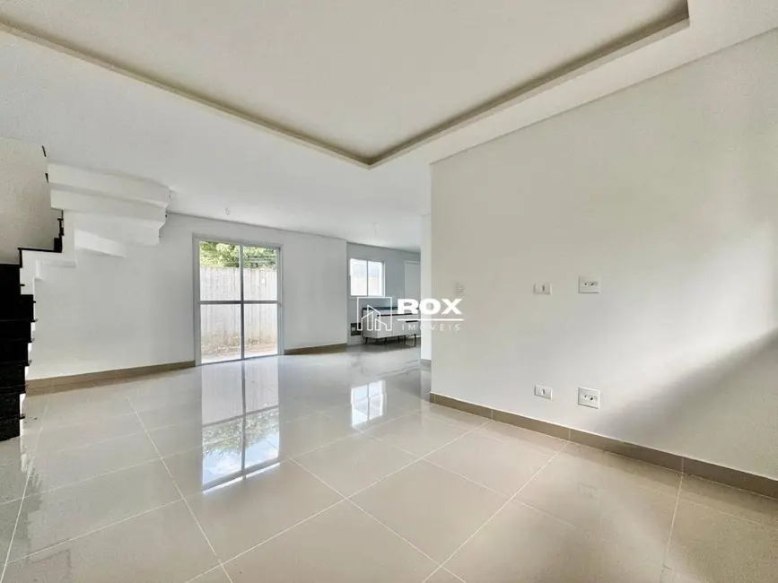 Sobrado com 3 quartos para alugar, 168m2 em Campo Comprido, Curitiba - PR - imagem 4 Foto 4 de Sobrado com 3 quartos para alugar, 168m2 em Campo Comprido, Curitiba - PR