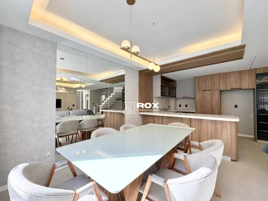 Foto 9 de Casa de Condomínio com 3 quartos para alugar, 137m2 em Santa Felicidade, Curitiba - PR