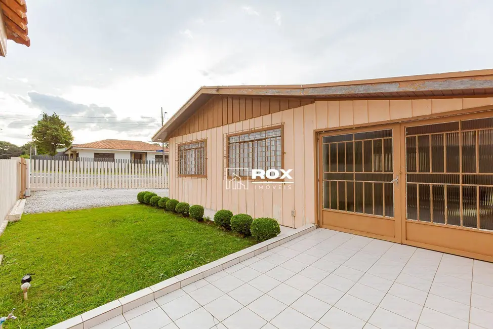 Casa com 3 quartos à venda, 428m2 em Pinheirinho, Curitiba - PR - imagem 1 Foto 1 de Casa com 3 quartos à venda, 428m2 em Pinheirinho, Curitiba - PR