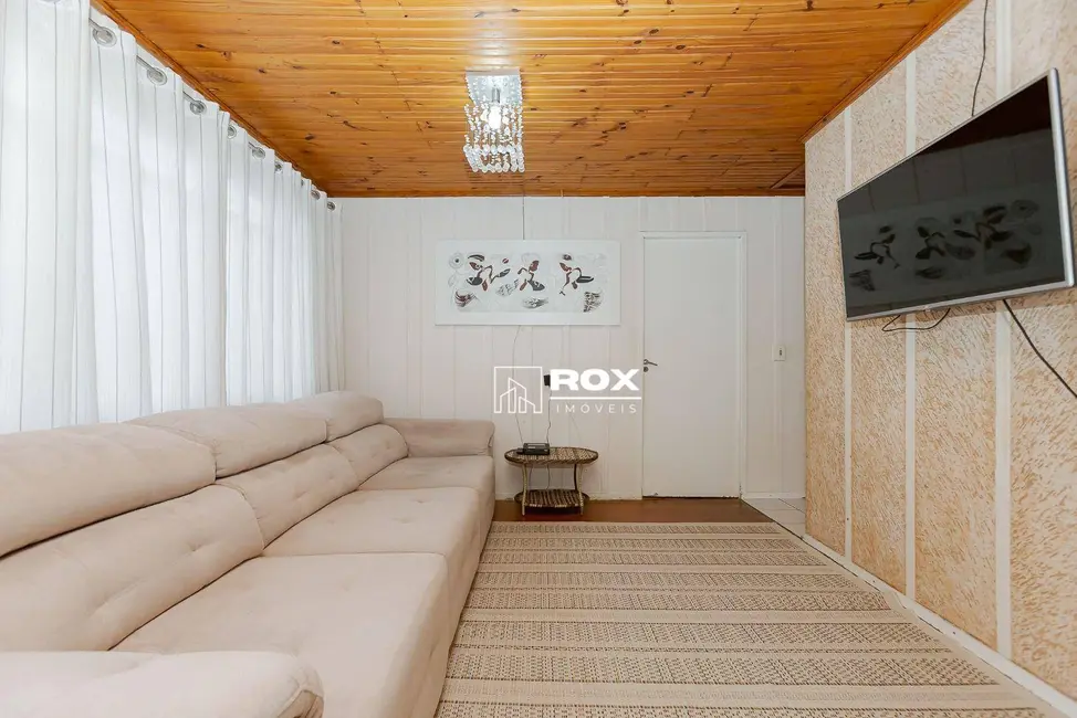 Casa com 3 quartos à venda, 428m2 em Pinheirinho, Curitiba - PR - imagem 3 Foto 3 de Casa com 3 quartos à venda, 428m2 em Pinheirinho, Curitiba - PR