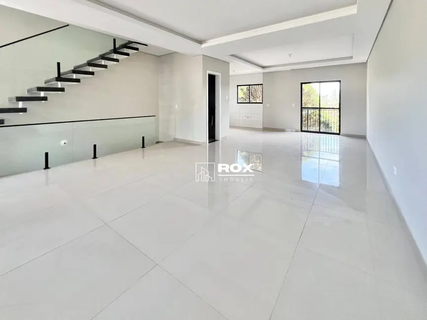 Foto 5 de Sobrado com 4 quartos à venda, 138m2 em Tingui, Curitiba - PR