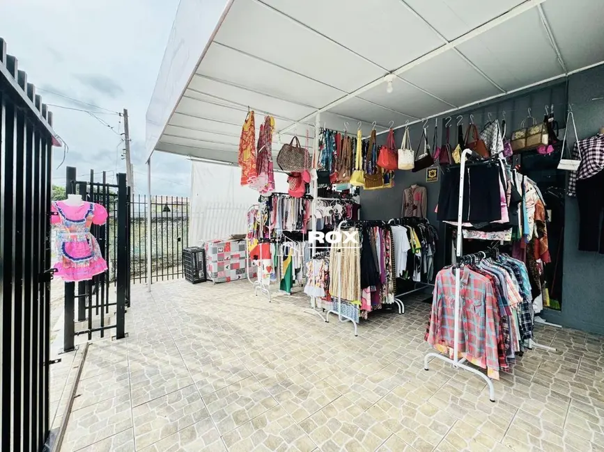 Foto 4 de Casa à venda, 418m2 em Capão Raso, Curitiba - PR