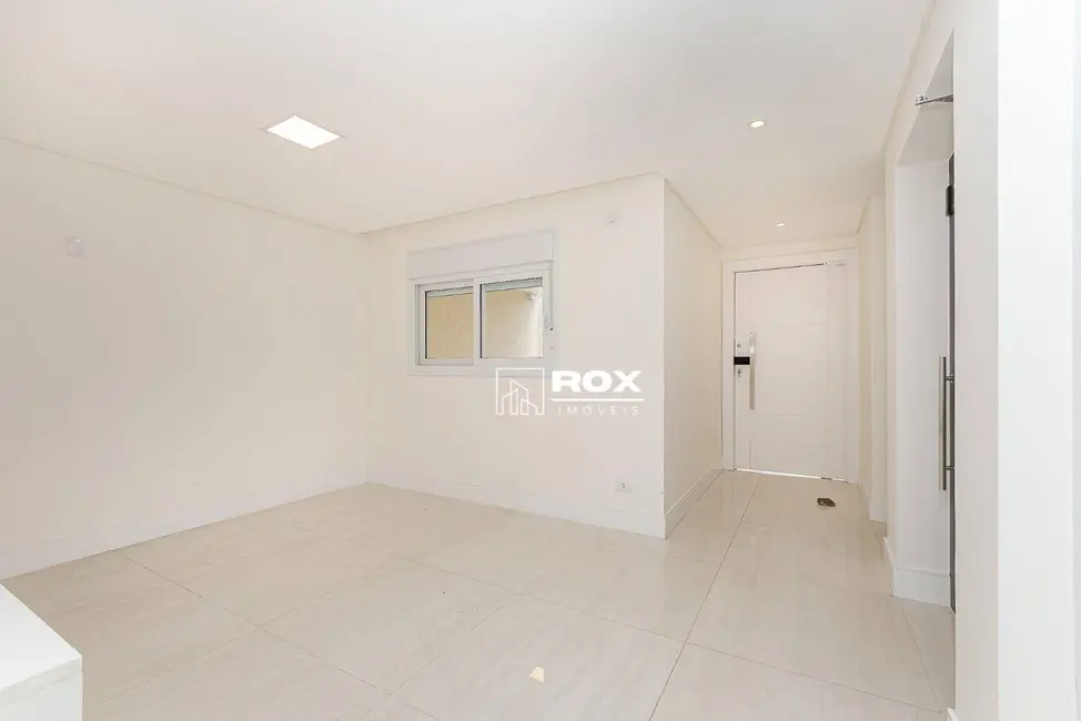 Foto 6 de Sobrado com 3 quartos à venda, 192m2 em Santo Inácio, Curitiba - PR