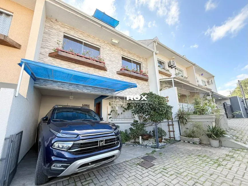 Foto 1 de Sobrado com 3 quartos à venda, 72m2 em Santo Inácio, Curitiba - PR