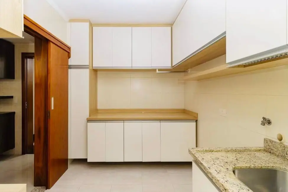 Casa de Condomínio com 5 quartos à venda, 490m2 em São Braz, Curitiba - PR - imagem 9 Foto 9 de Casa de Condomínio com 5 quartos à venda, 490m2 em São Braz, Curitiba - PR