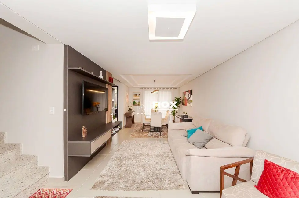 Sobrado com 3 quartos à venda, 87m2 em Santa Cândida, Curitiba - PR - imagem 6 Foto 6 de Sobrado com 3 quartos à venda, 87m2 em Santa Cândida, Curitiba - PR