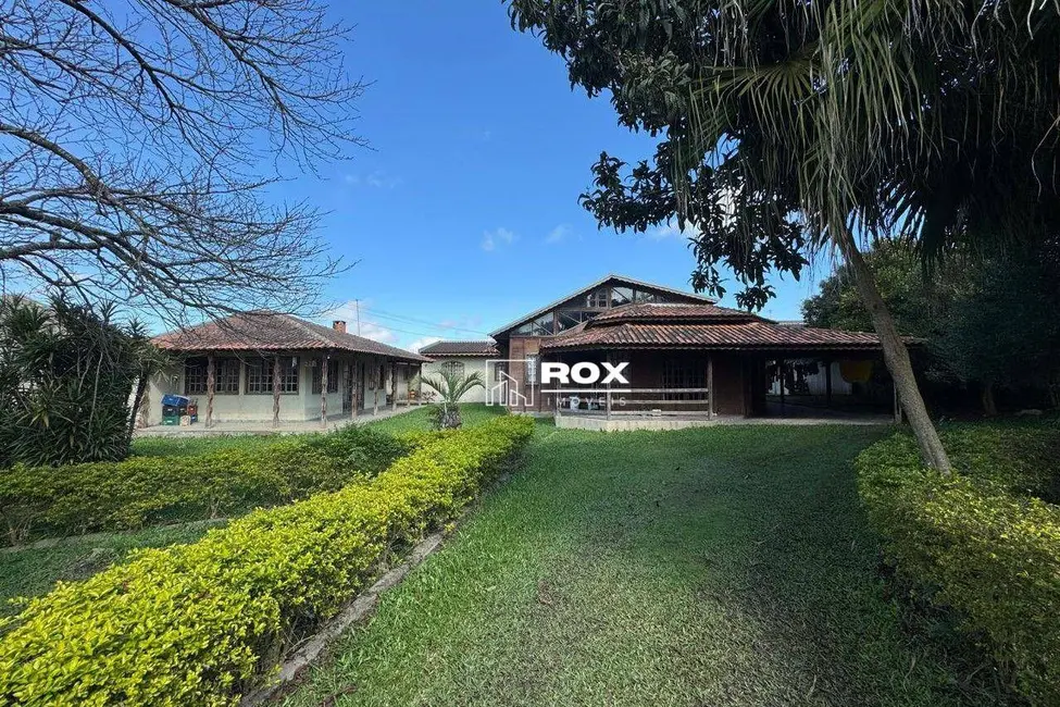 Foto 1 de Casa com 5 quartos à venda, 867m2 em Capela Velha, Araucaria - PR