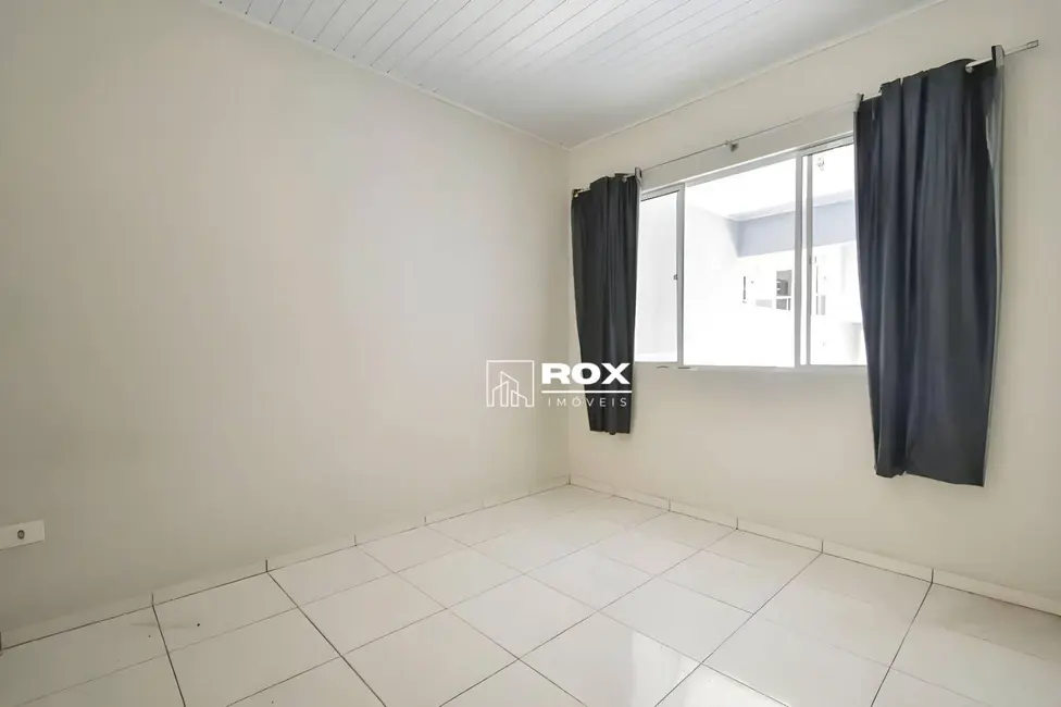 Foto 8 de Casa de Condomínio com 2 quartos à venda, 90m2 em Pinheirinho, Curitiba - PR