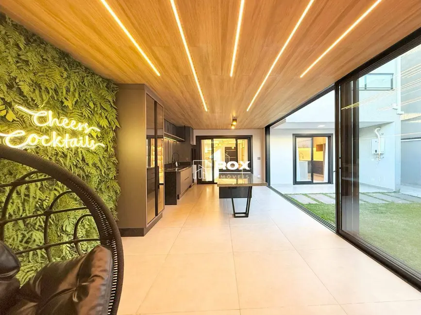 Casa de Condomínio com 3 quartos à venda, 224m2 em Afonso Pena, Sao Jose Dos Pinhais - PR - imagem 4 Foto 4 de Casa de Condomínio com 3 quartos à venda, 224m2 em Afonso Pena, Sao Jose Dos Pinhais - PR