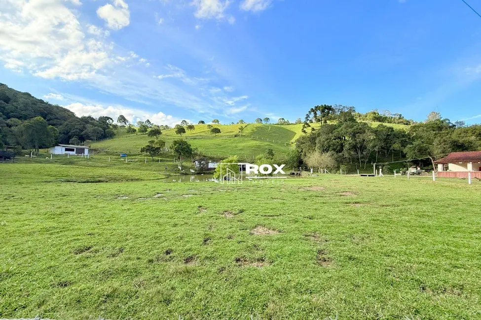 Foto 4 de Chácara com 6 quartos à venda, 192000m2 em Bocaiuva Do Sul - PR
