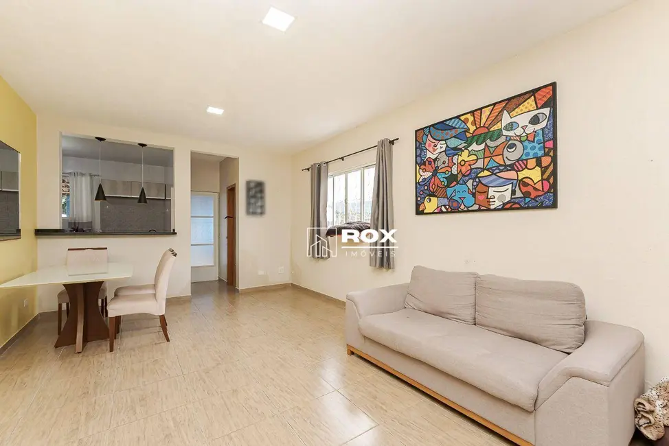 Casa com 3 quartos à venda, 720m2 em Botiatuba, Almirante Tamandare - PR - imagem 5 Foto 5 de Casa com 3 quartos à venda, 720m2 em Botiatuba, Almirante Tamandare - PR