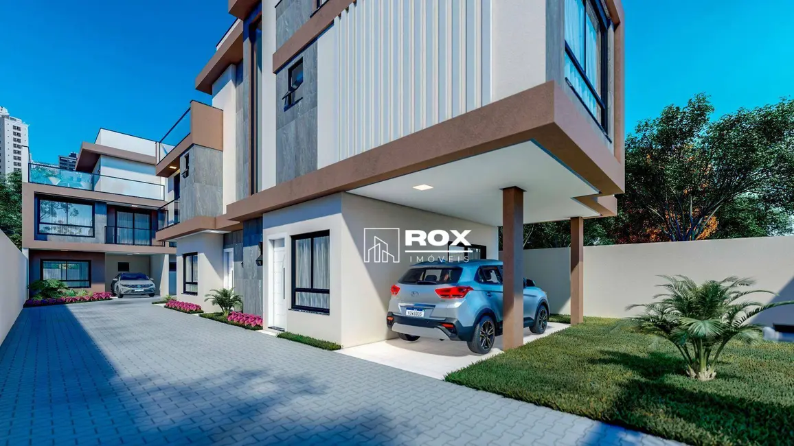 Sobrado com 3 quartos à venda, 124m2 em Uberaba, Curitiba - PR - imagem 4 Foto 4 de Sobrado com 3 quartos à venda, 124m2 em Uberaba, Curitiba - PR