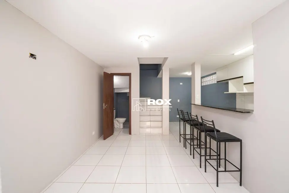 Foto 1 de Sobrado com 3 quartos para alugar, 115m2 em Bairro Alto, Curitiba - PR