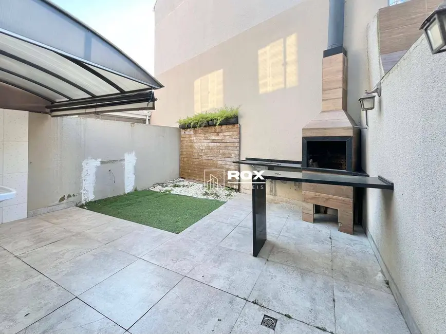 Sobrado com 3 quartos à venda, 113m2 em São Braz, Curitiba - PR - imagem 9 Foto 9 de Sobrado com 3 quartos à venda, 113m2 em São Braz, Curitiba - PR