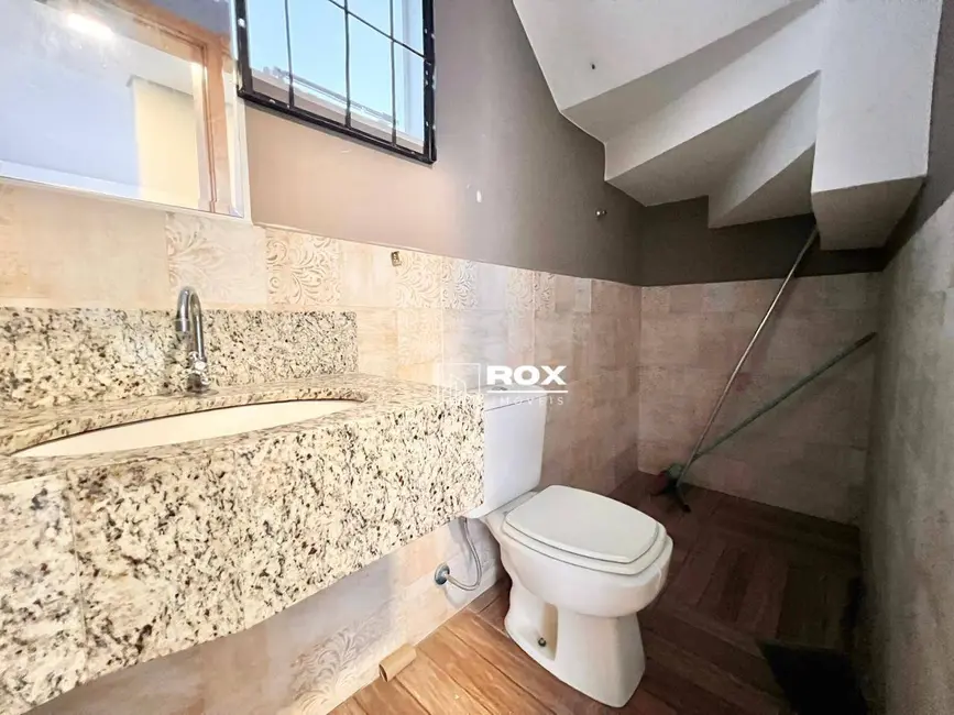 Sobrado com 3 quartos à venda, 113m2 em São Braz, Curitiba - PR - imagem 5 Foto 5 de Sobrado com 3 quartos à venda, 113m2 em São Braz, Curitiba - PR