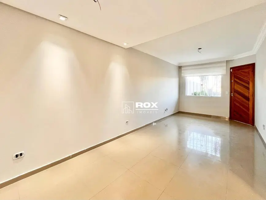 Sobrado com 3 quartos à venda, 113m2 em São Braz, Curitiba - PR - imagem 3 Foto 3 de Sobrado com 3 quartos à venda, 113m2 em São Braz, Curitiba - PR