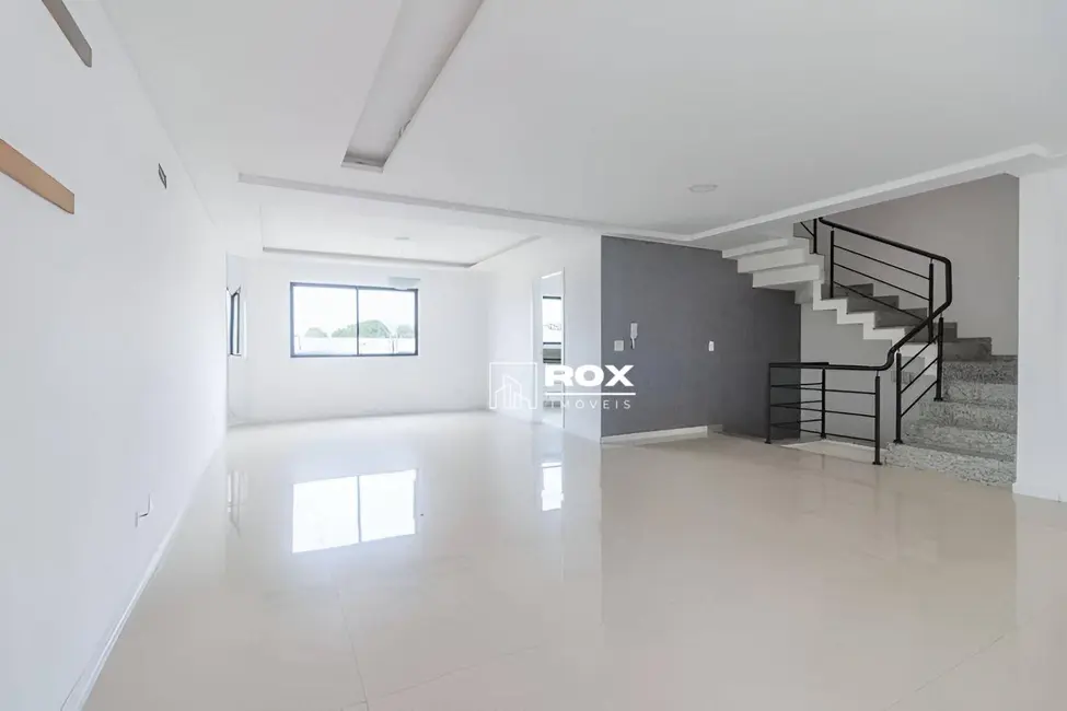 Foto 1 de Casa de Condomínio com 4 quartos para alugar, 145m2 em Campo Comprido, Curitiba - PR