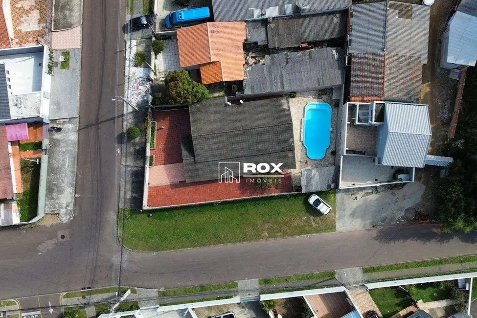 Foto 2 de Terreno / Lote à venda, 477m2 em Uberaba, Curitiba - PR