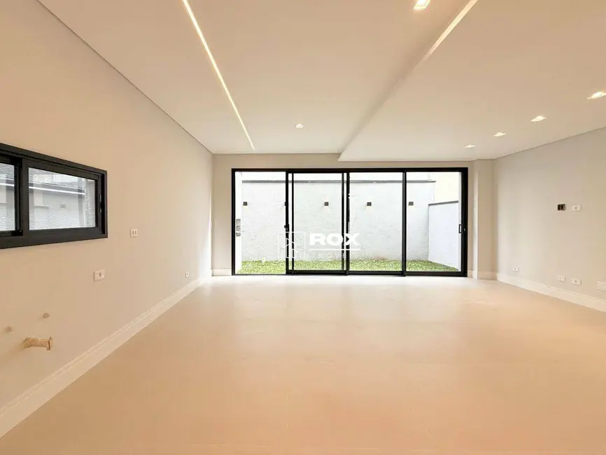 Foto 2 de Casa de Condomínio com 4 quartos à venda, 128m2 em Santa Cândida, Curitiba - PR