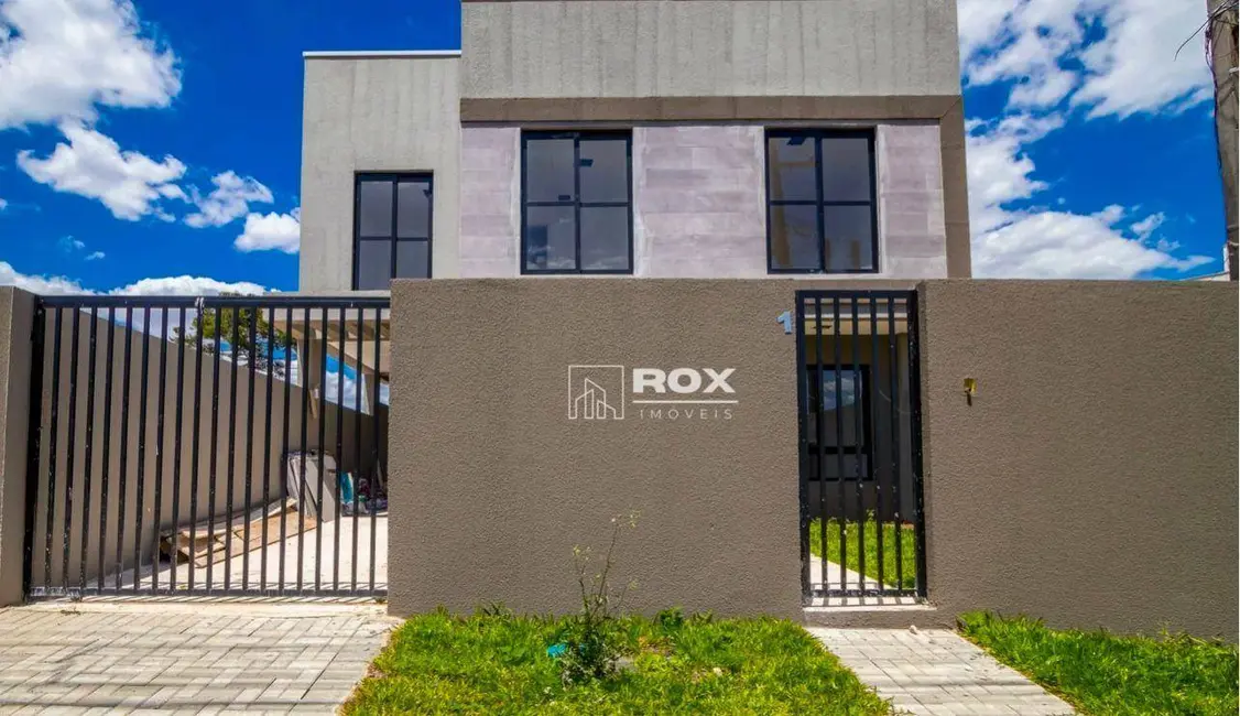 Foto 2 de Sobrado com 3 quartos à venda, 147m2 em Lindóia, Curitiba - PR