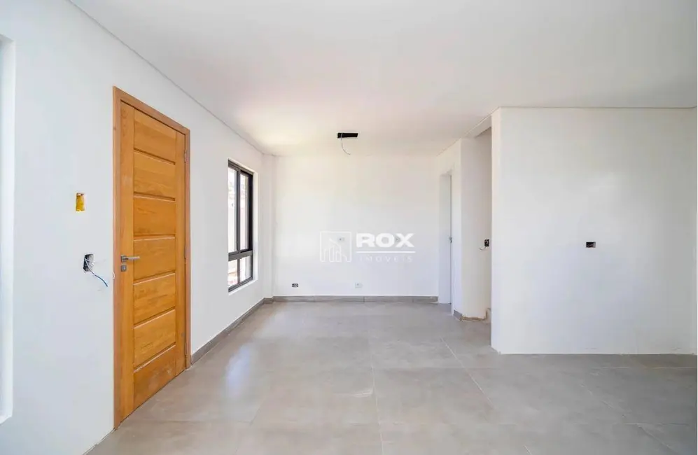 Foto 3 de Sobrado com 3 quartos à venda, 147m2 em Lindóia, Curitiba - PR