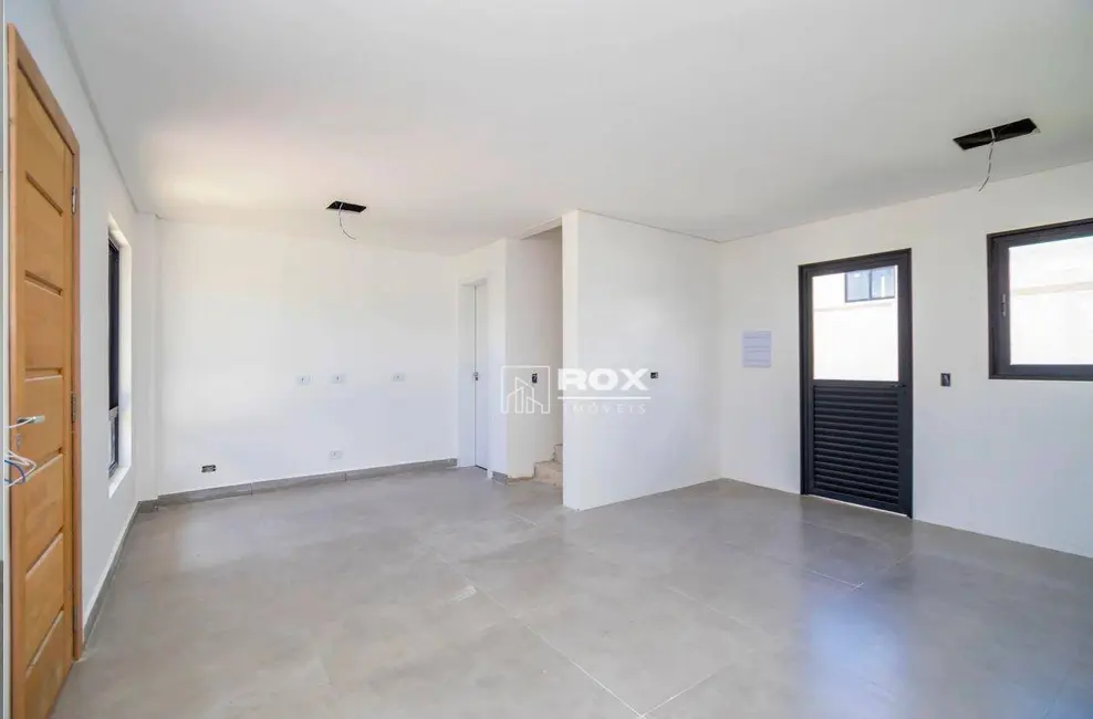 Foto 4 de Sobrado com 3 quartos à venda, 147m2 em Lindóia, Curitiba - PR